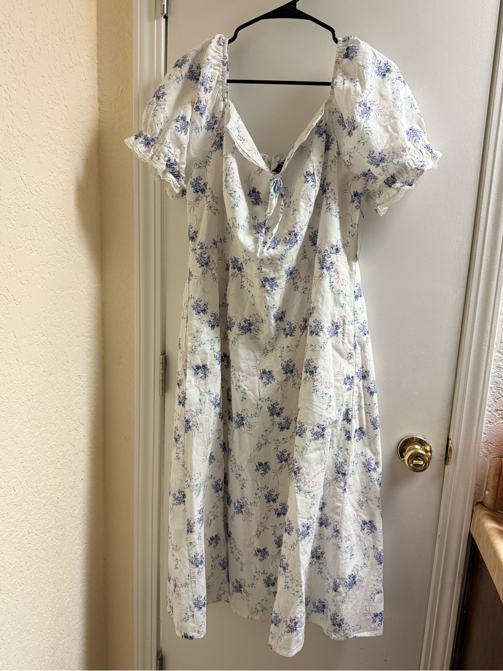 Floral Puff-Sleeve White Midi Dress with Tie Front